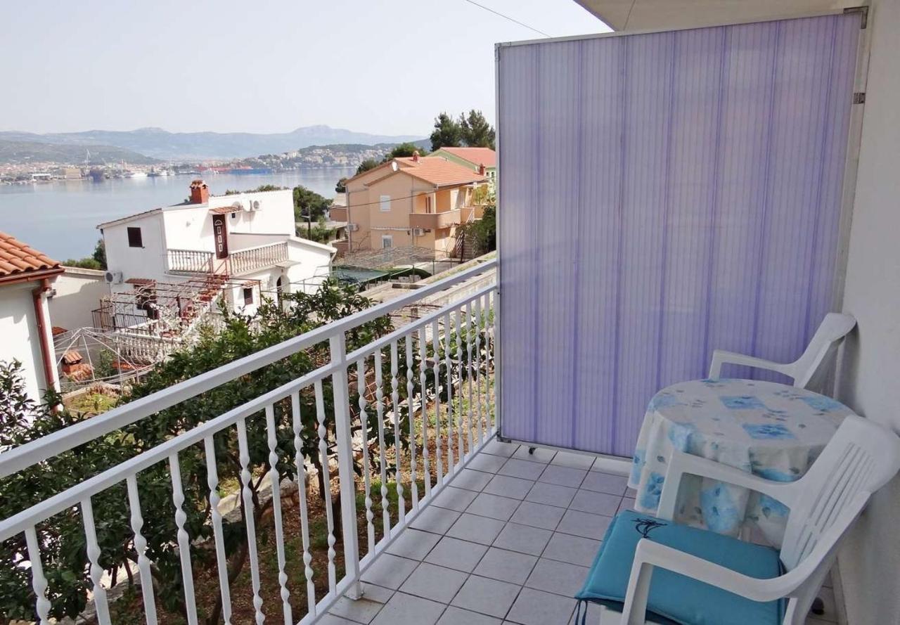 Apartments Tomislav - 120 M From Beach Donji Okrug  Exterior foto