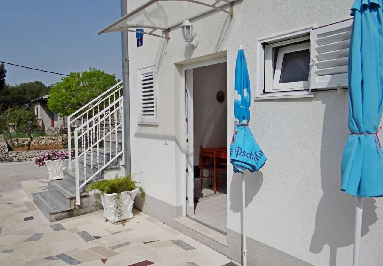 Apartments Tomislav - 120 M From Beach Donji Okrug  Exterior foto