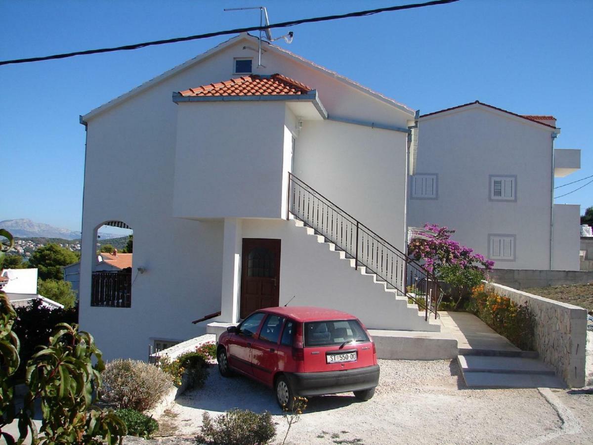Apartments Tomislav - 120 M From Beach Donji Okrug  Exterior foto